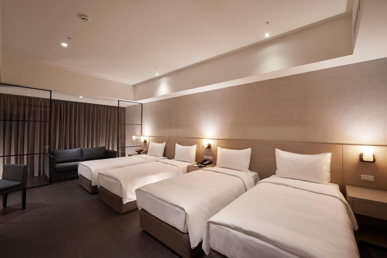Grand Bay Resort Hotel Хенгчун Экстерьер фото Deluxe Triple Room
